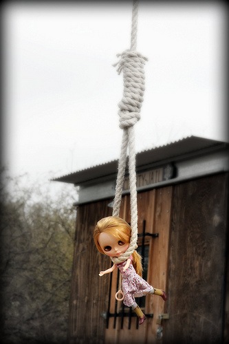 hang 'em high by Didi Wood